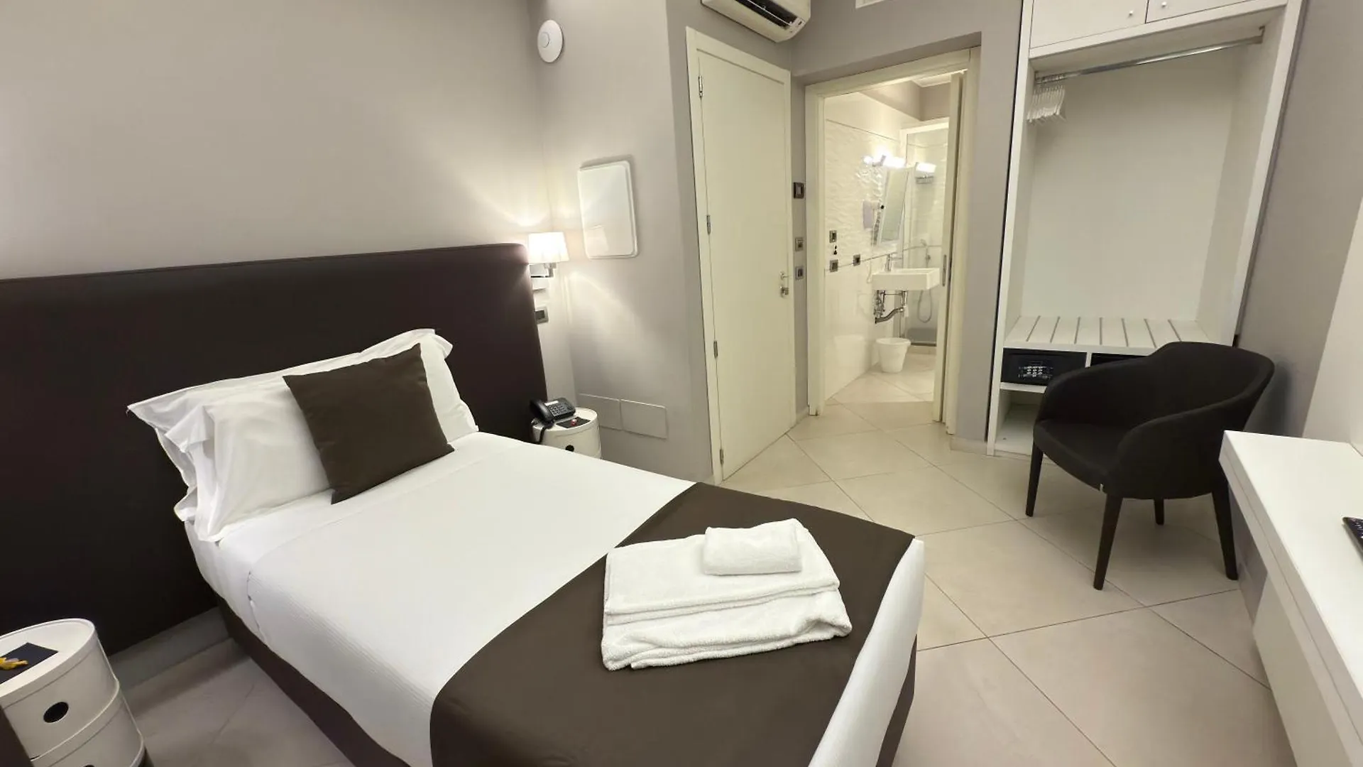 Etnea Style Catania Luxury Rooms 3*,  Italy